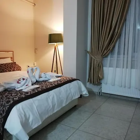 Hotel Yagiz Indigo Blue Sile